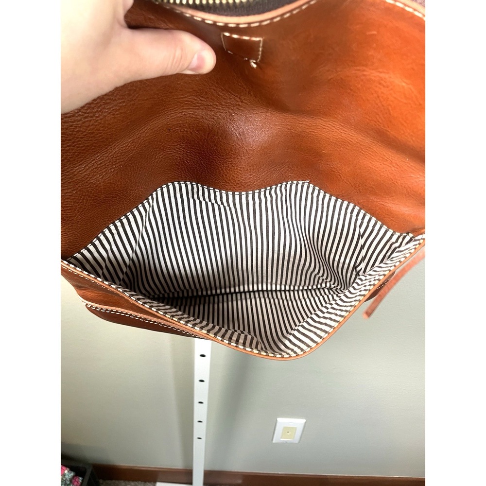 Buffalo Jackson Brown Leather Fold Over Crossbody  Bag Handbag Purse Madison - Picture 7 of 14